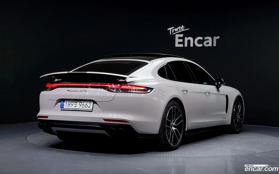 Porsche Panamera (971) 4.0 GTS 2023 — миниатюра 2