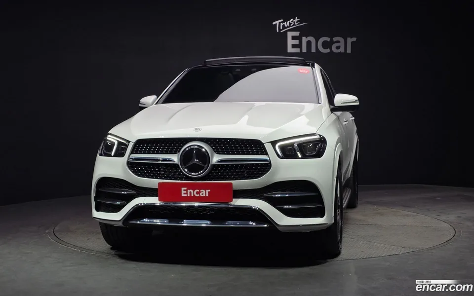 Mercedes-Benz GLE-Class GLE350e 4MATIC 2022 — миниатюра 3