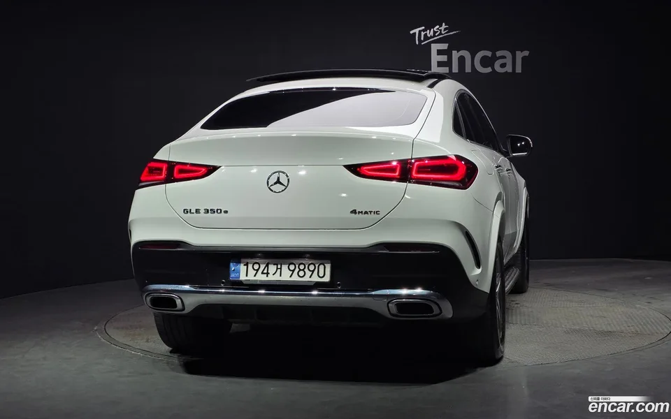 Mercedes-Benz GLE-Class GLE350e 4MATIC 2022 — миниатюра 4