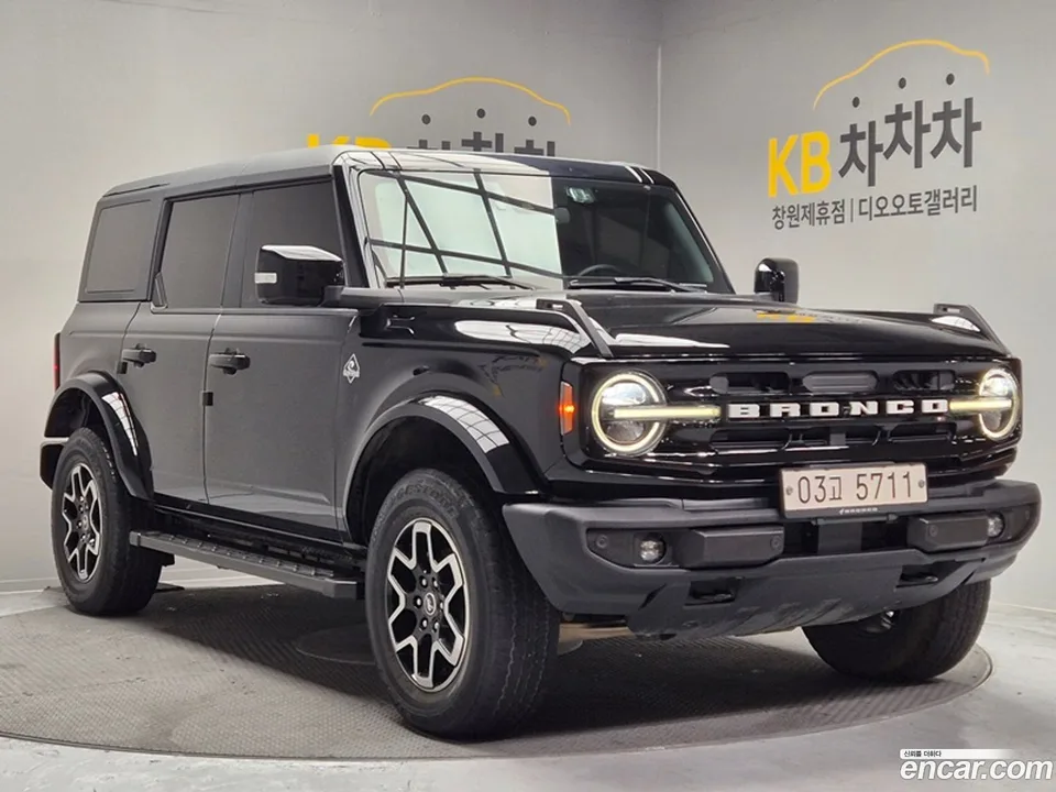 Ford Bronco 2.7 2022 — миниатюра 2