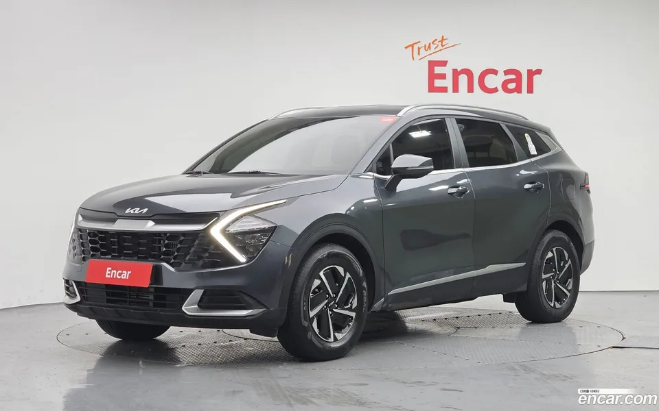 Kia Sportage Hybrid 2WD 2024 — фото 1, купить с доставкой в Москву