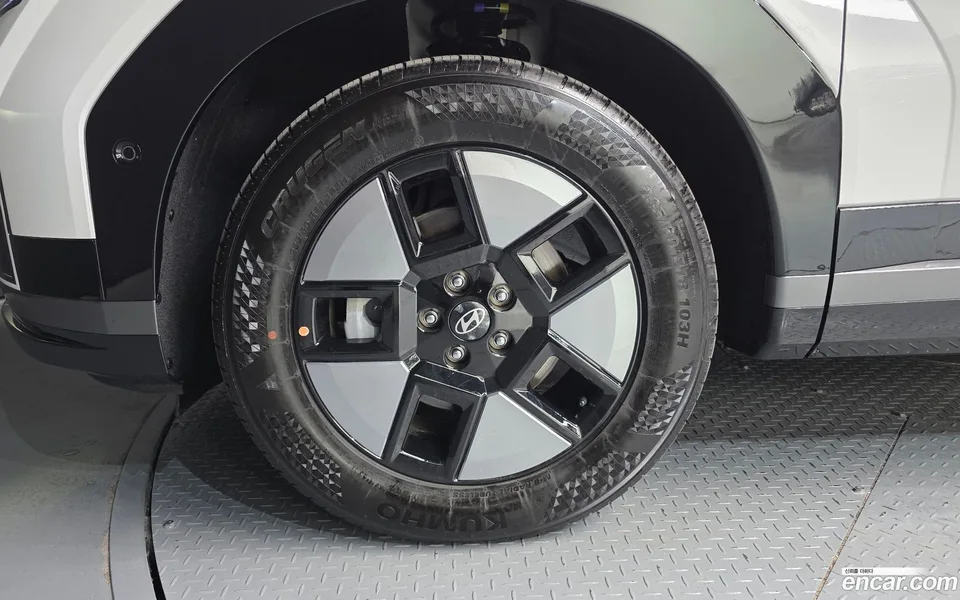 Hyundai SantaFe HEV 1.6 2WD 2023 — миниатюра 5