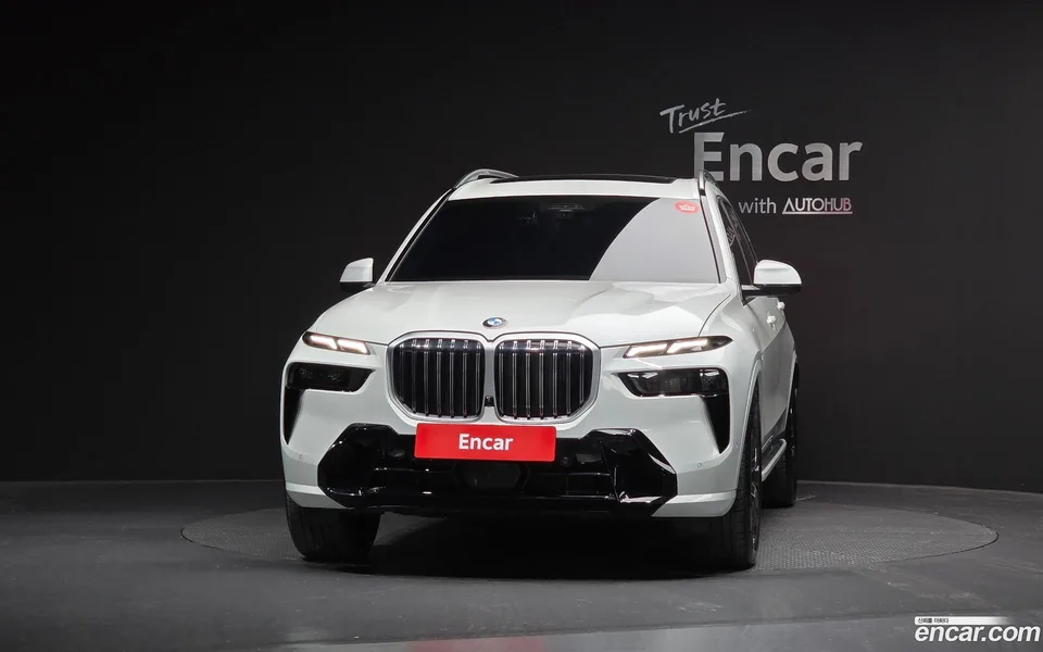 BMW X7 xDrive 40i M 6 2025 — миниатюра 3