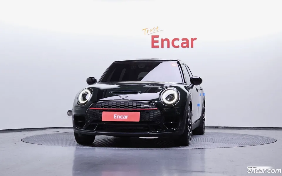 MINI Cooper S Clubman JCW 2023 — миниатюра 3