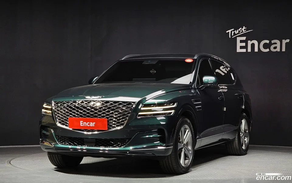 Genesis GV80 2.5T 2WD 2022 — фото 1, купить с доставкой в Москву