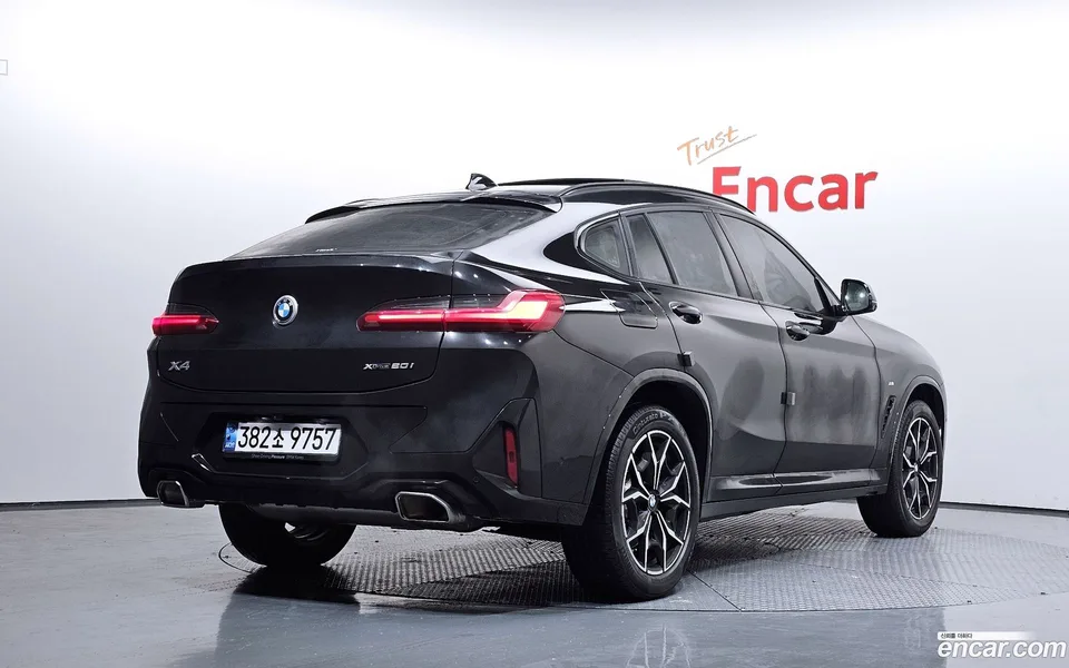 BMW X4 xDrive20i M 2024 — миниатюра 2