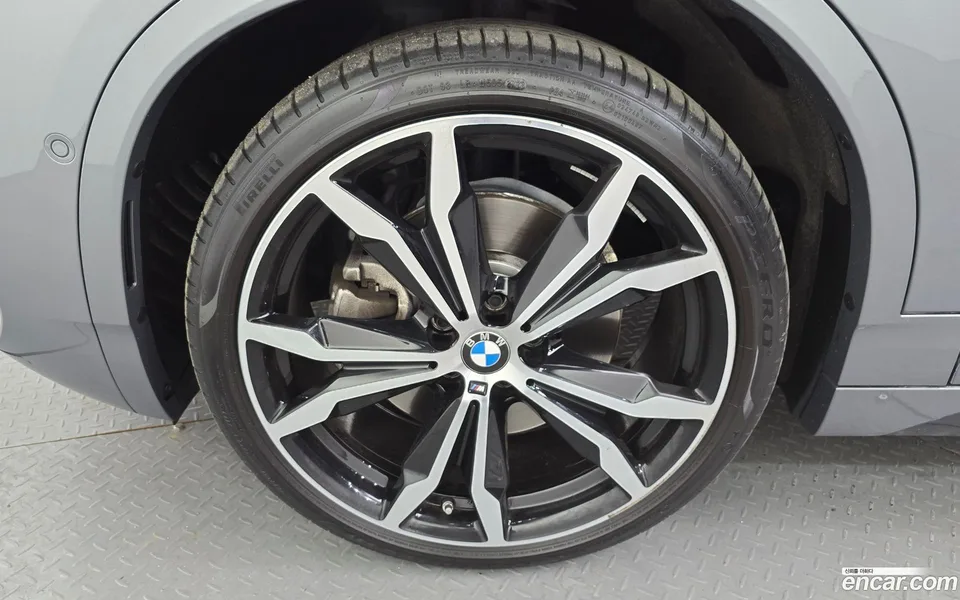 BMW X2 xDrive20i M 2022 — миниатюра 5