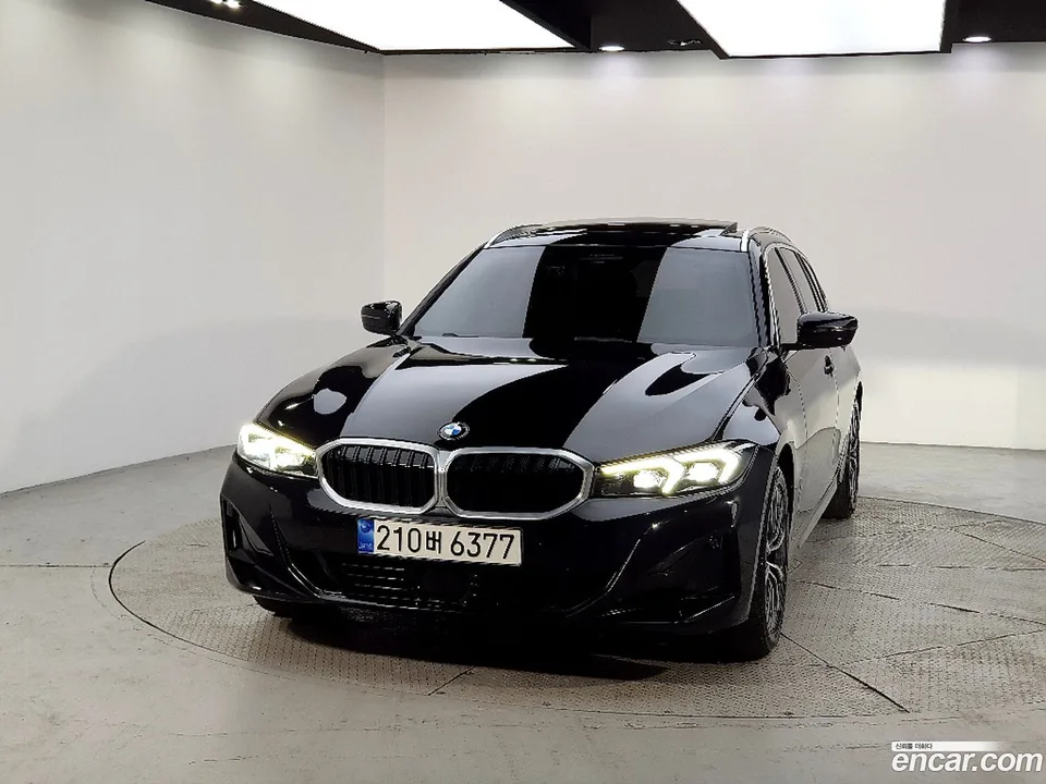 BMW 3 Series 320i 2023 — миниатюра 2