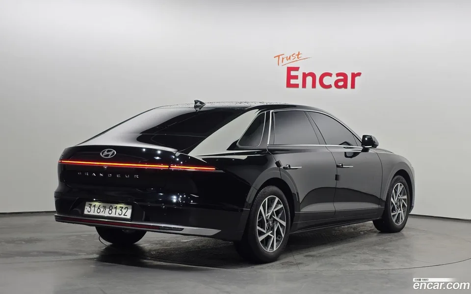 Hyundai Grandeur 2.5 2WD 2024 — миниатюра 2