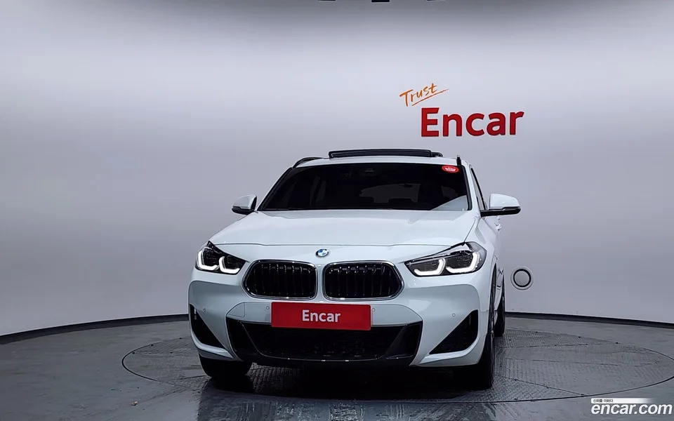 BMW X2 xDrive20i M 2023 — миниатюра 3