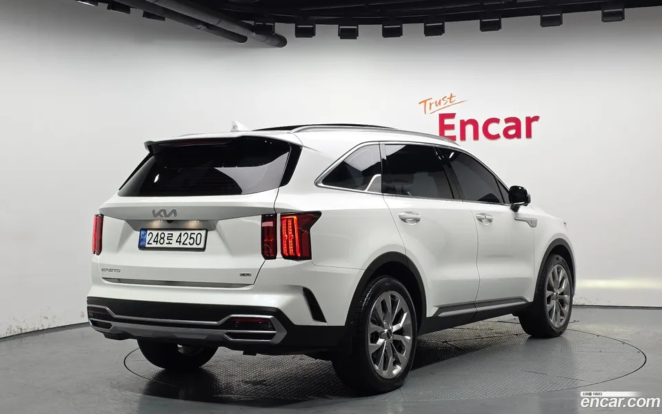 Kia Sorento 2.5T 4WD 2022 — миниатюра 2