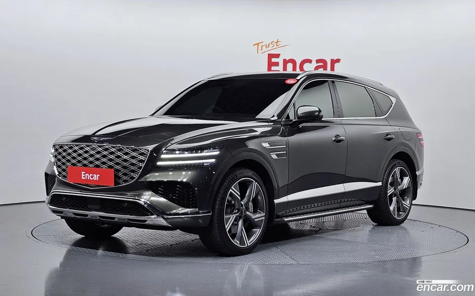 Genesis GV80 2.5T 2WD 2024 — фото 1, купить с доставкой в Москву