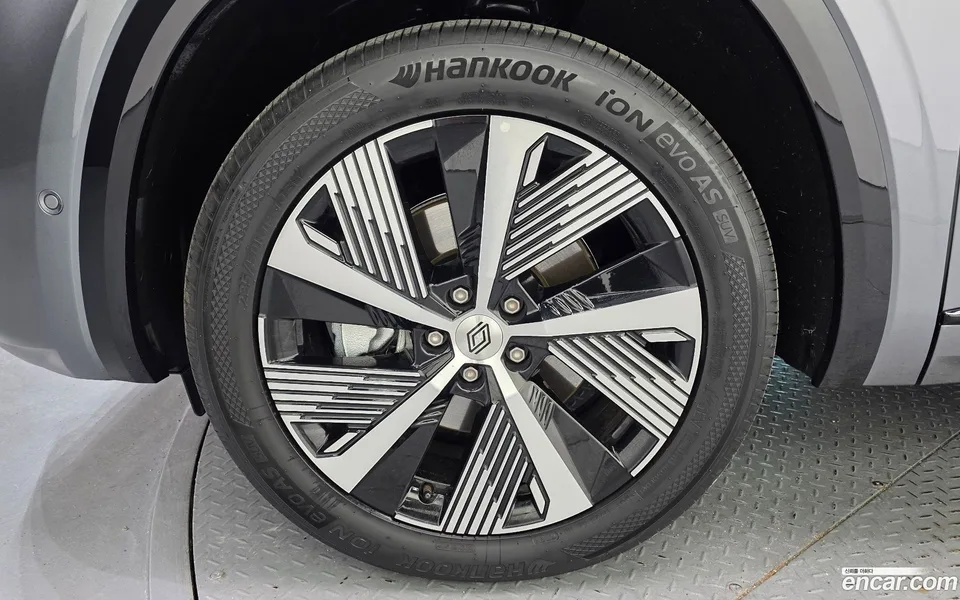 Renault Samsung Grand Koleos 1.5 E-TECH 2WD 2024 — миниатюра 5