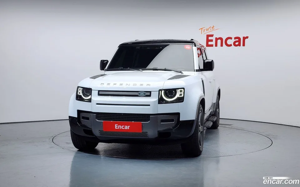 Land Rover Defender 110 P300 X- SE 2024 — миниатюра 2