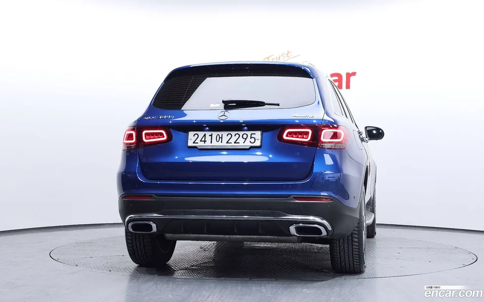 Mercedes-Benz GLC-Class GLC300e 4MATIC 2022 — миниатюра 4
