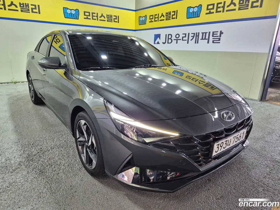Hyundai Avante 1.6 2022 — миниатюра 2