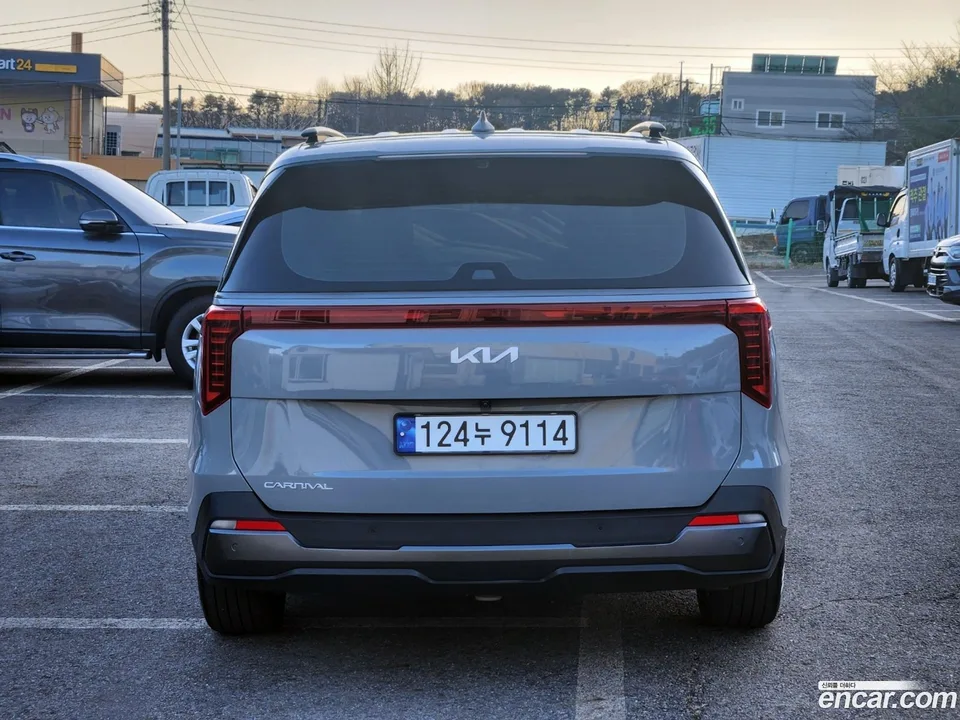 Kia Carnival 9 2024 — миниатюра 4