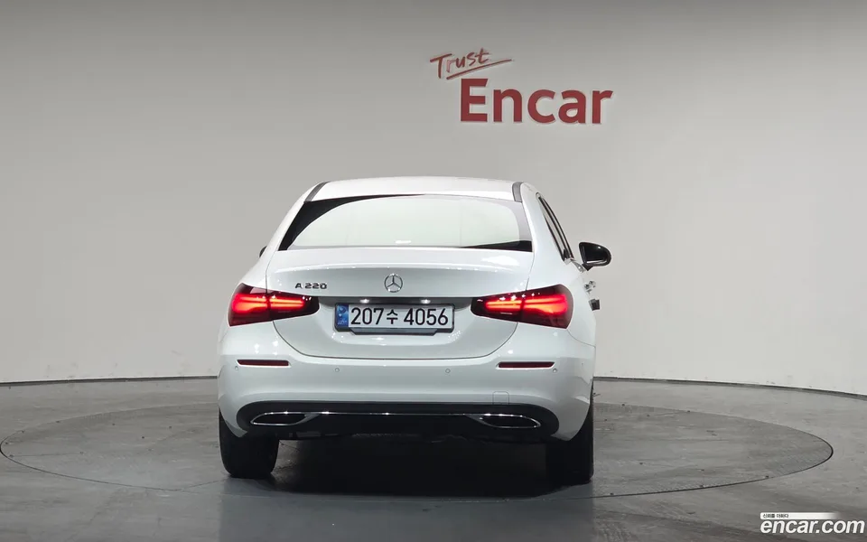 Mercedes-Benz A-Class A220 2024 — миниатюра 4