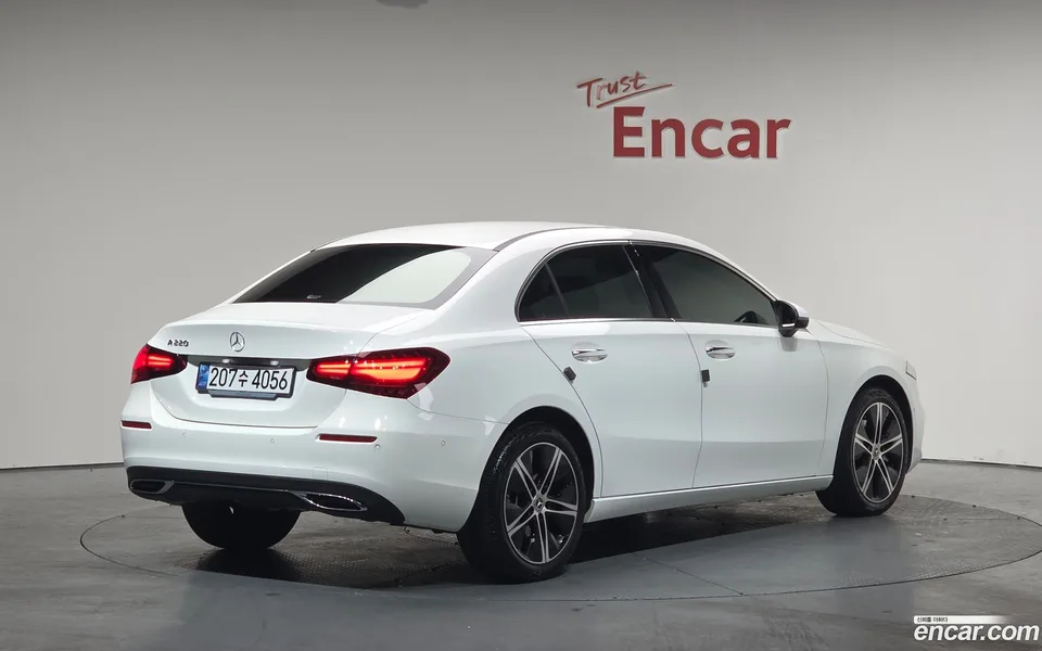 Mercedes-Benz A-Class A220 2024 — миниатюра 2