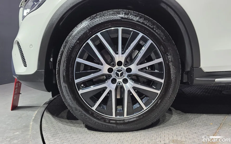 Mercedes-Benz GLC-Class GLC220 d 4MATIC 2022 — миниатюра 5
