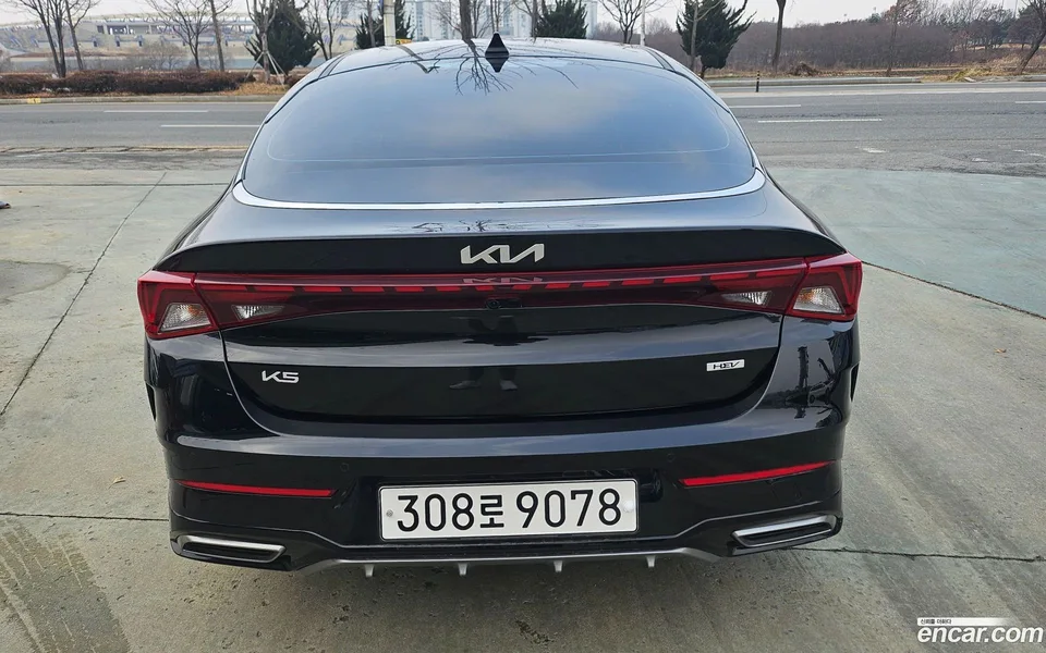 Kia K5 Hybrid 2023 — миниатюра 4