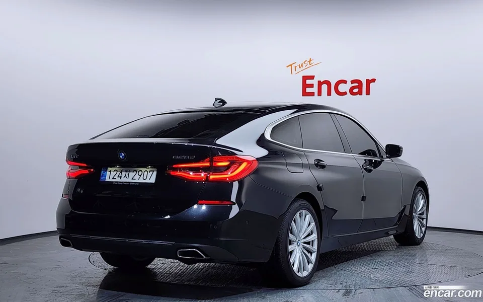 BMW 6 Series GT 620d 2022 — миниатюра 2