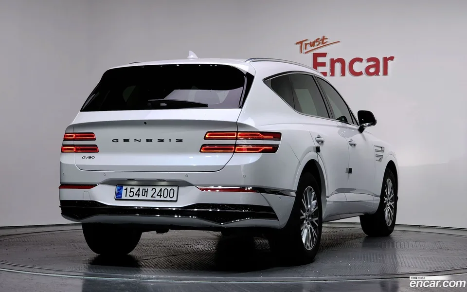 Genesis GV80 2.5T 2WD 2023 — миниатюра 2