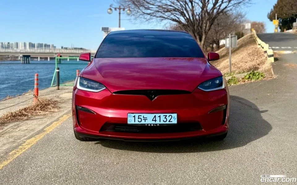 Tesla Model X 2023 — миниатюра 4
