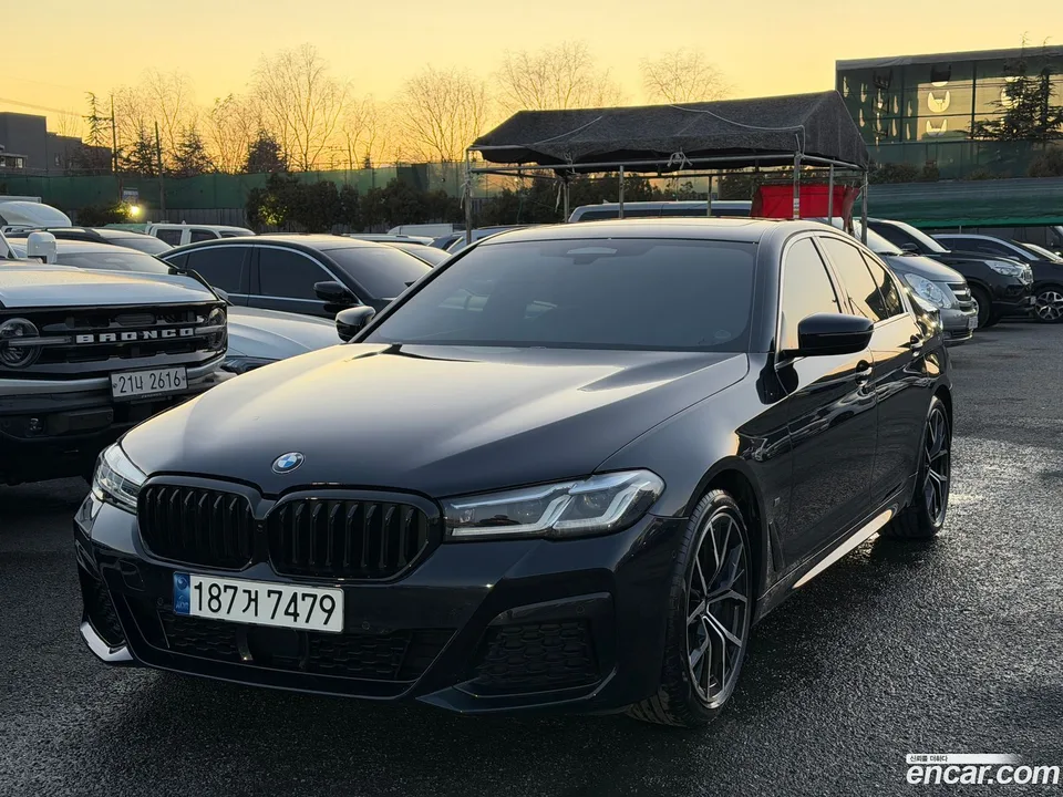 BMW 5 Series 530i M 2022 — миниатюра 3