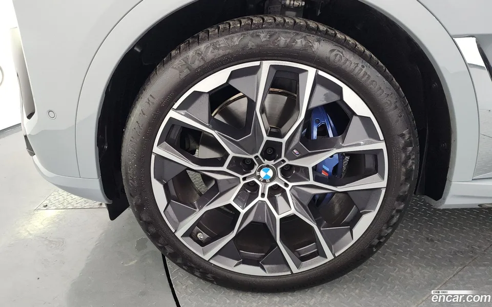 BMW X7 xDrive 40i M 6 2024 — миниатюра 5