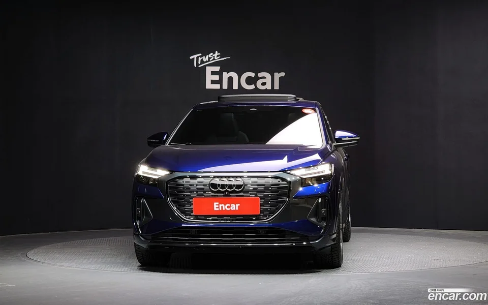 Audi Q4 e-tron 40 2023 — миниатюра 3