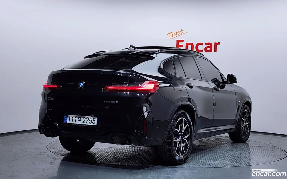 BMW X4 xDrive 20d M 2022 — миниатюра 2