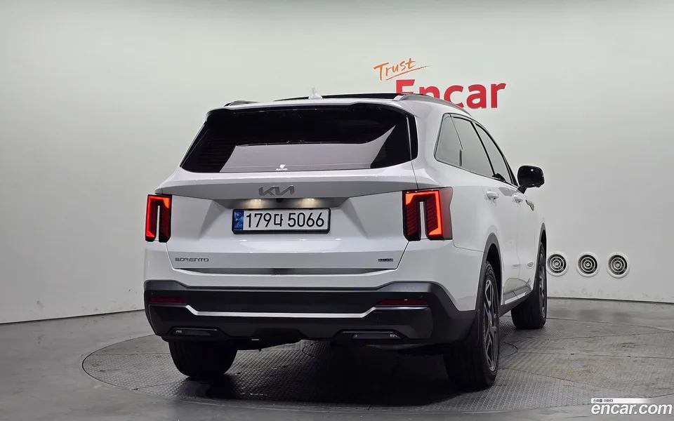 Kia Sorento HEV 1.6 2WD 2024 — миниатюра 4