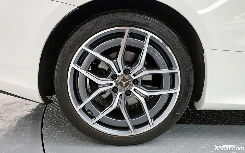Mercedes-Benz E-Class E300d 4MATIC 2022 — миниатюра 5