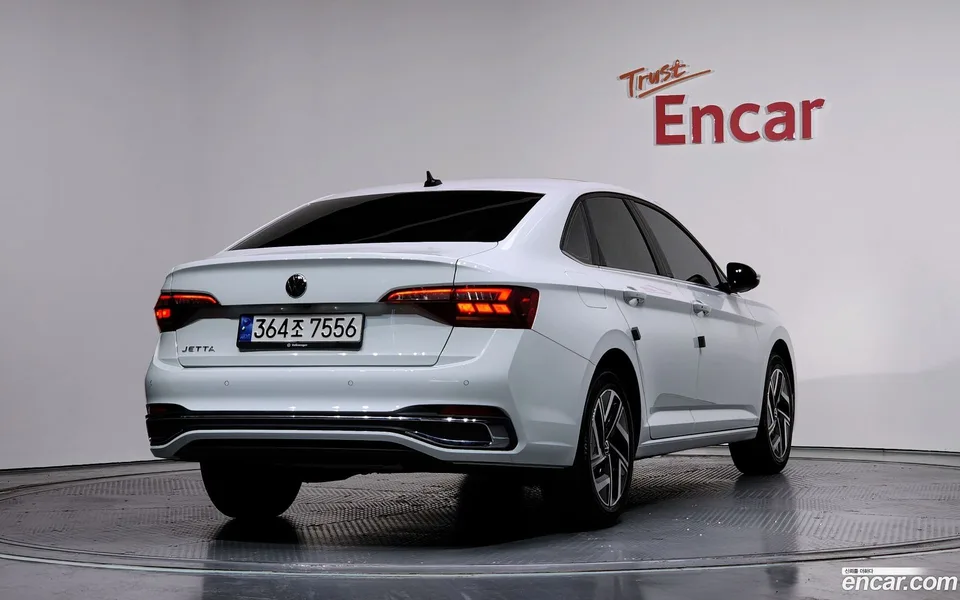 Volkswagen Jetta 1.5 TSI 2023 — миниатюра 2