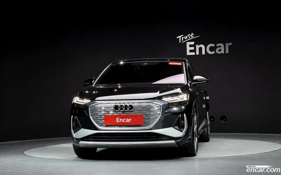 Audi Q4 e-tron 40 2022 — миниатюра 3