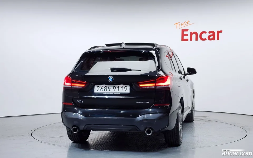 BMW X1 xDrive 20i M 2022 — миниатюра 4