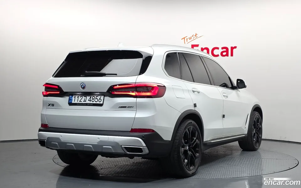 BMW X5 xDrive 40i xLine 2022 — миниатюра 2