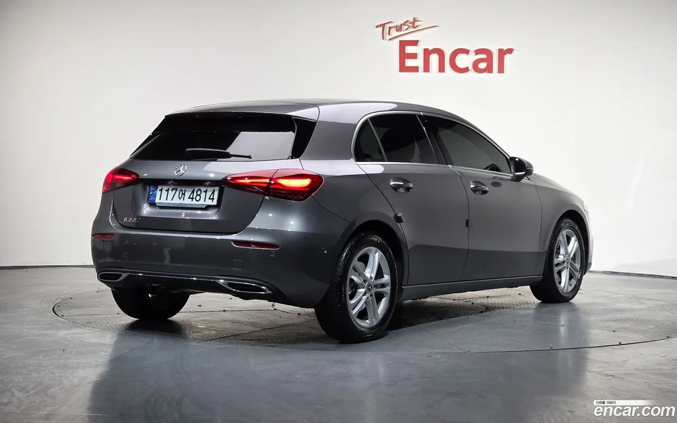 Mercedes-Benz A-Class A220 2024 — миниатюра 2