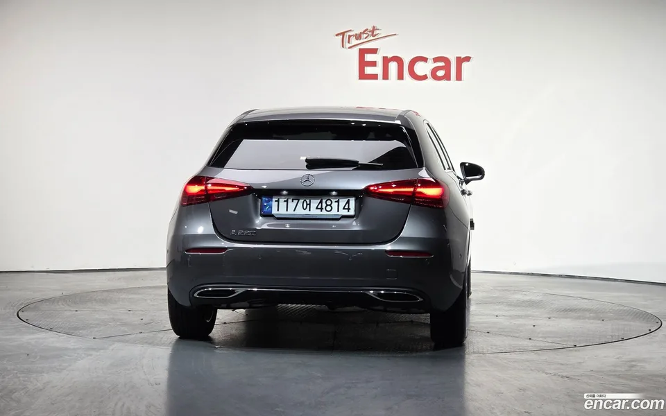Mercedes-Benz A-Class A220 2024 — миниатюра 4