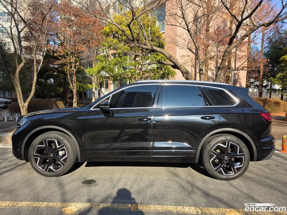 Volkswagen Touareg 3.0 TDI 2025 — фото 1, купить с доставкой в Москву