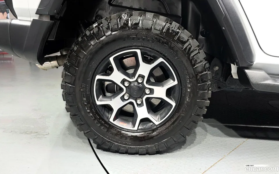 Jeep Wrangler 2.0 4 2023 — миниатюра 5