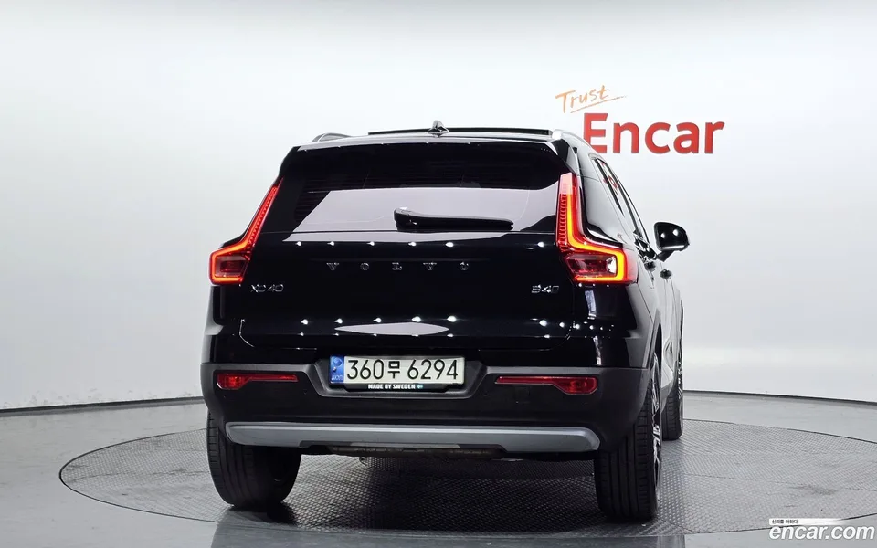 Volvo XC40 B4 2022 — миниатюра 4