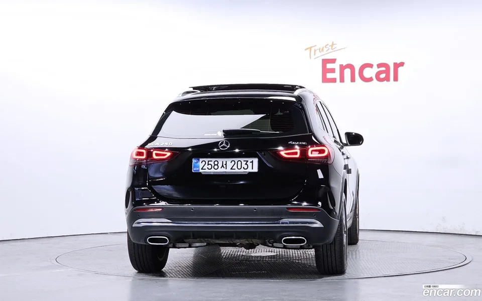 Mercedes-Benz GLA-Class GLA250 4MATIC 2022 — миниатюра 4