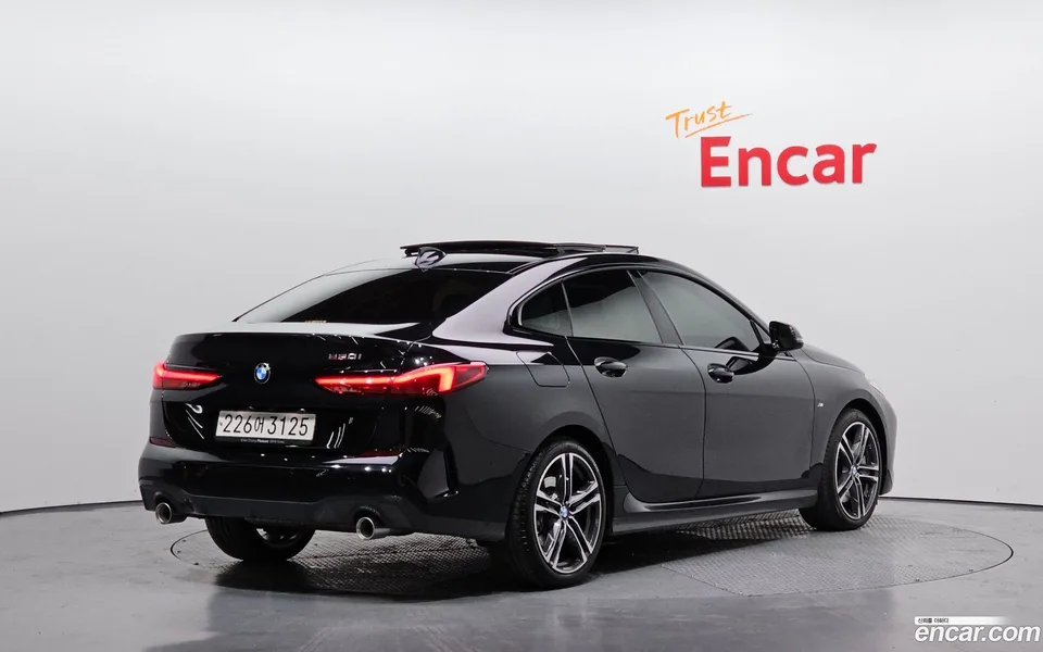 BMW 2 Series Gran Coupe 220i M 2024 — миниатюра 2