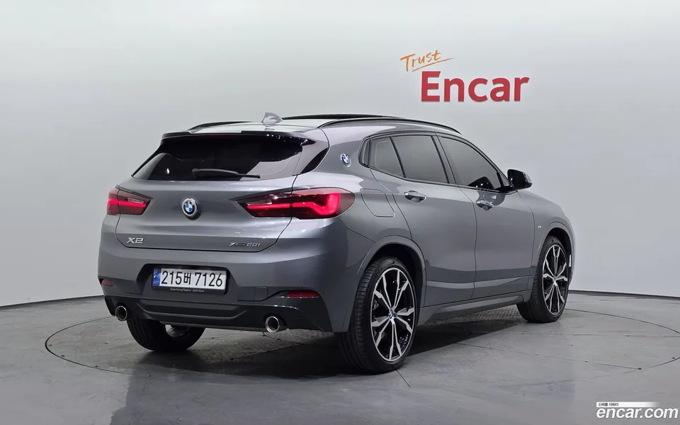 BMW X2 xDrive20i M 2022 — миниатюра 2