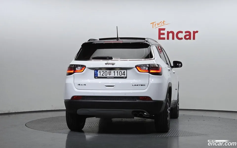 Jeep Compass 2.4 AWD 2022 — миниатюра 4