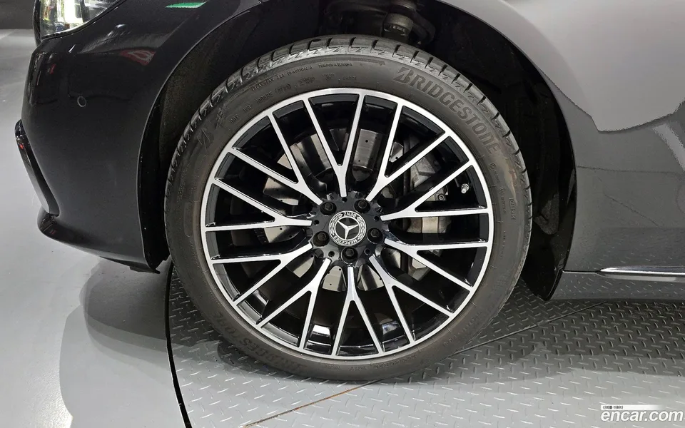 Mercedes-Benz S-Class S580L 4MATIC 2023 — миниатюра 5