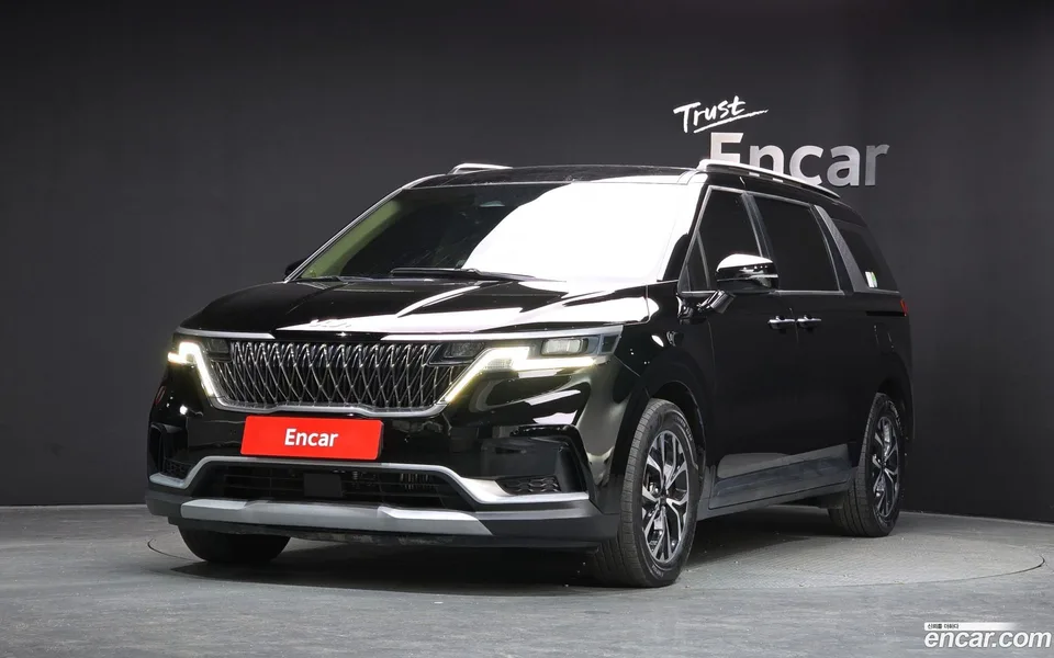 Kia Carnival 9 2022 — фото 1, купить с доставкой в Москву