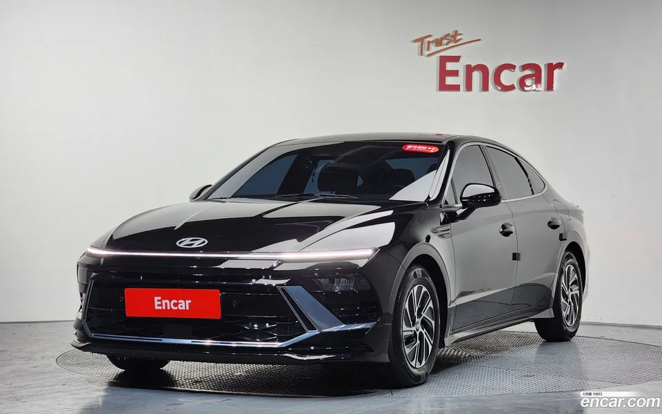 Hyundai Sonata The Edge Hybrid 2023 — фото 1, купить с доставкой в Москву